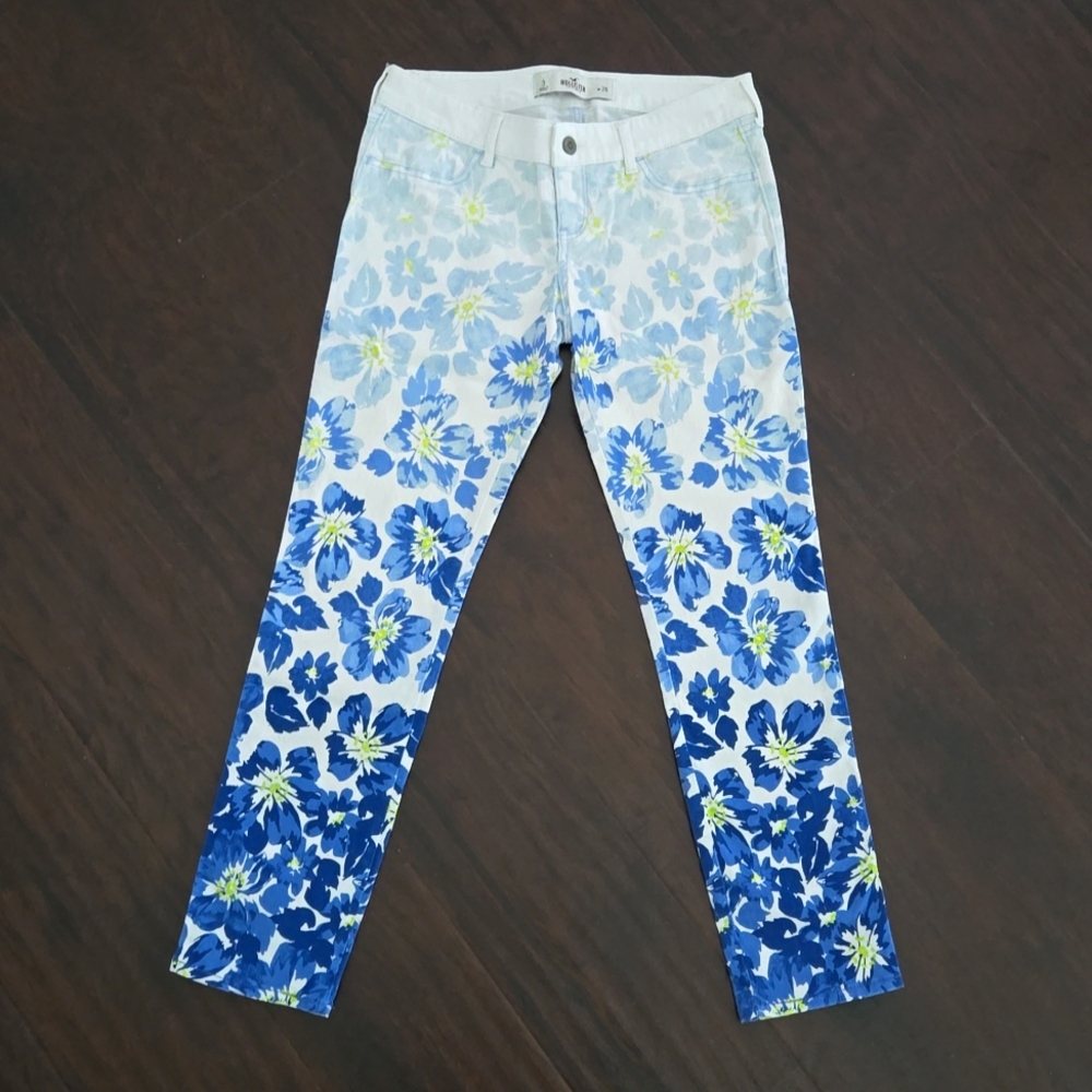 Hollister Blue & White Floral Jean Pants size 3 (w26)